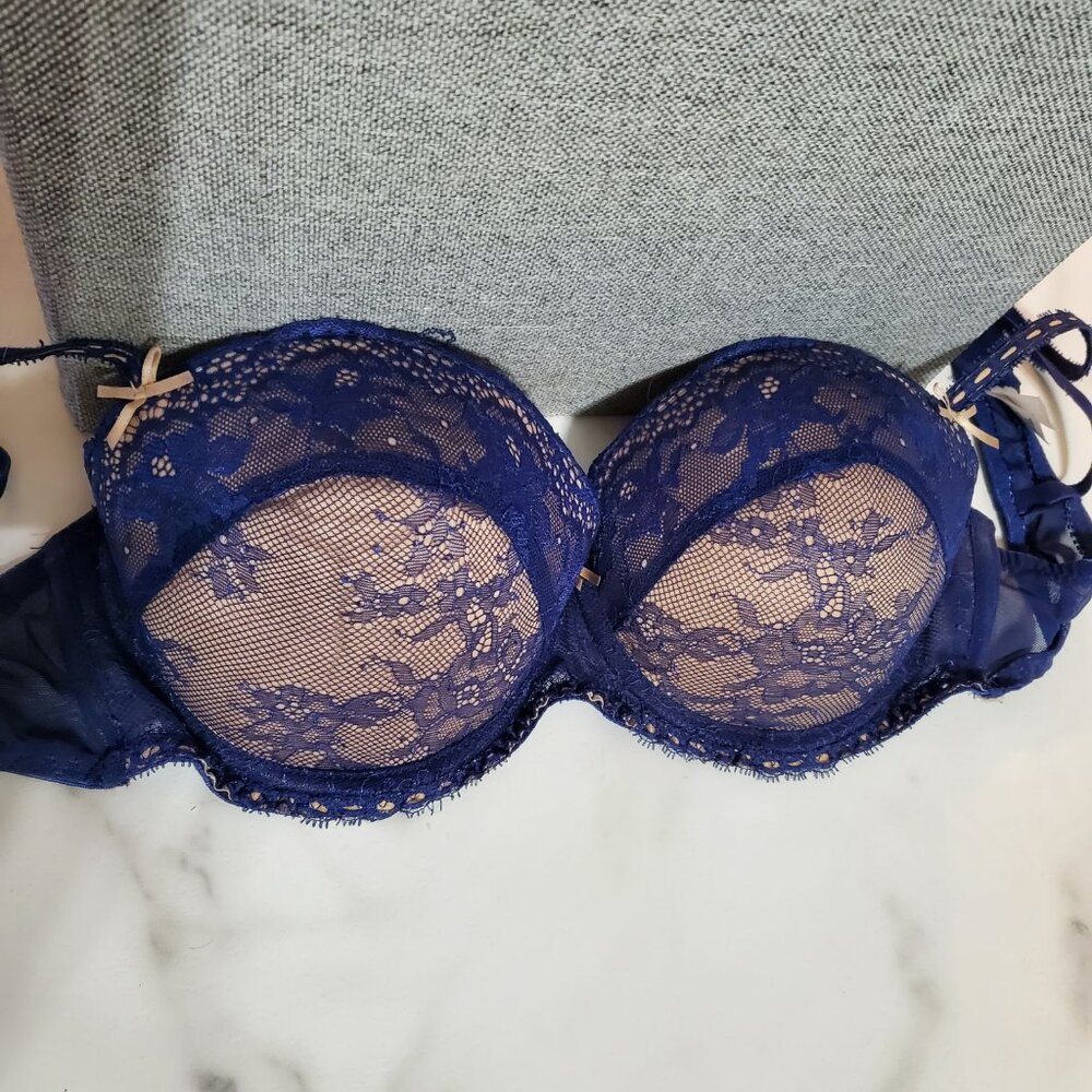 Blue Lace Bra with Nude Trim size 38C Joe Boxer